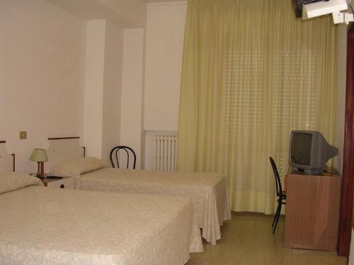 Albergo Tenda Verde Falconara Marittima Exterior photo