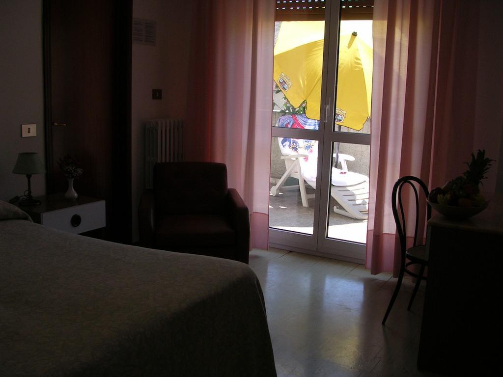 Albergo Tenda Verde Falconara Marittima Room photo
