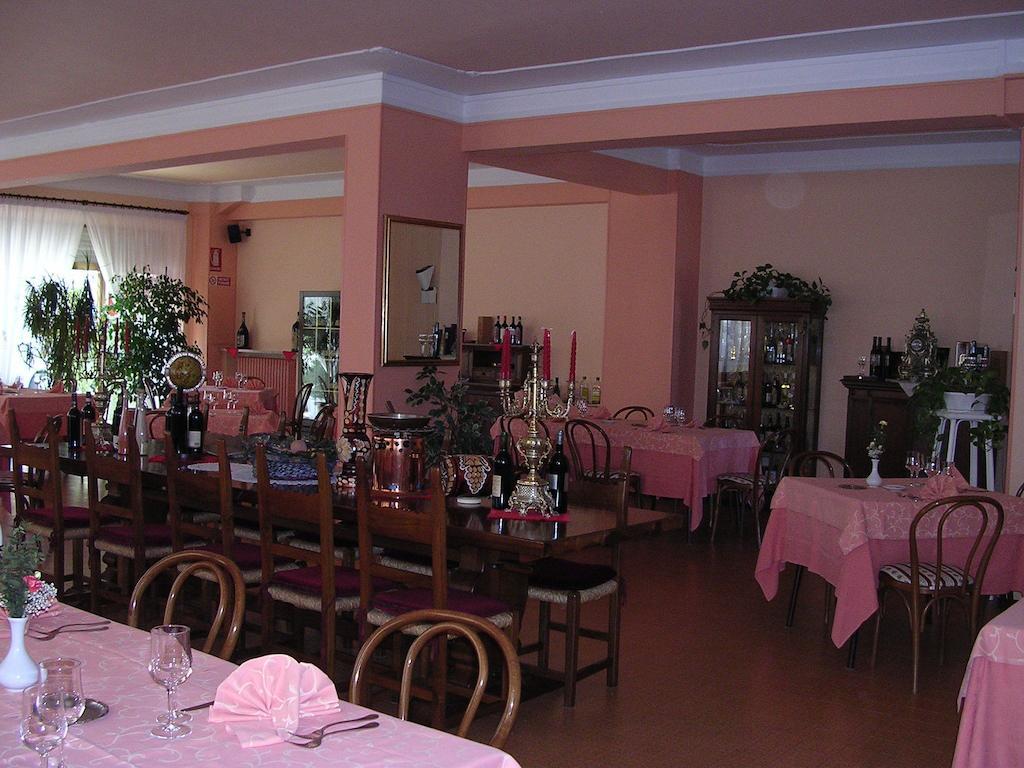 Albergo Tenda Verde Falconara Marittima Exterior photo